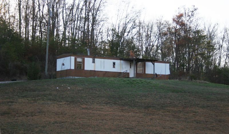 139 Cedar Lane Rd, Madisonville, TN 37354