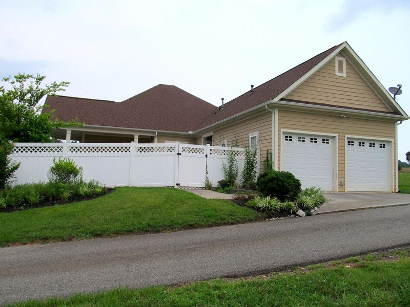 139 Fallberry St, Oak Ridge, TN 37830
