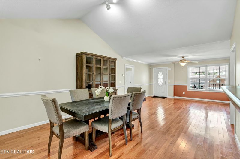 139 Flag Stone Way, Clinton, TN 37716