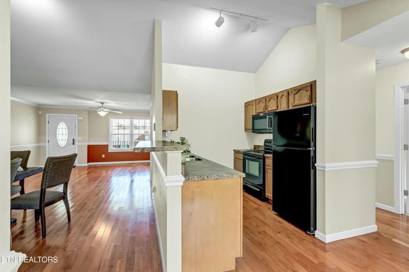 139 Flag Stone Way, Clinton, TN 37716