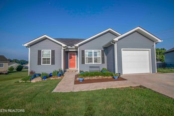 139 Hartfield Ln, Loudon, TN 37774