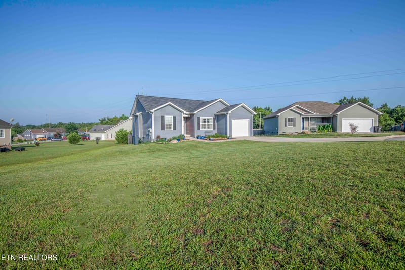 139 Hartfield Ln, Loudon, TN 37774