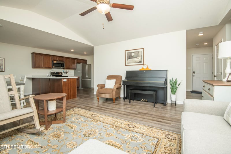 139 Hartfield Ln, Loudon, TN 37774