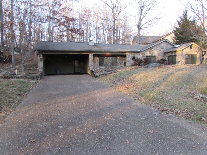 139 Ivy Ln, Fairfield Glade, TN 38558