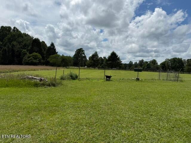139 S Sycamore Ln, Crossville, TN 38572