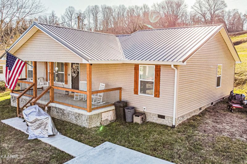 139 Water St, Jacksboro, TN 37757