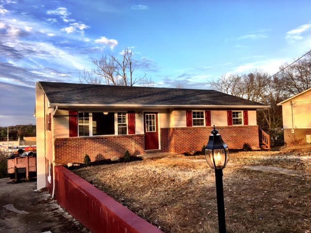 1396 Summitt St, Athens, TN 37303