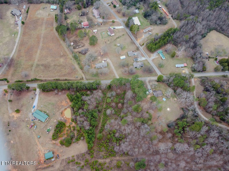 1397 County Road 609, Etowah, TN 37331