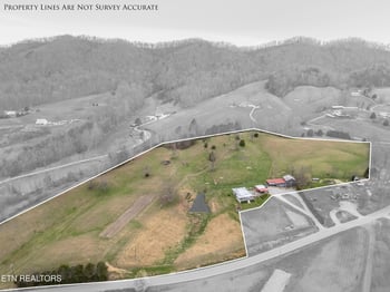 1397 Tater Valley Rd, Washburn, TN 37888
