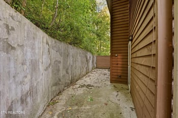 14 Belmont Ct, Oak Ridge, TN 37830