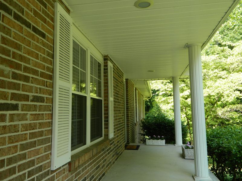 14 Blue Mountain Ct, Oak Ridge, TN 37830