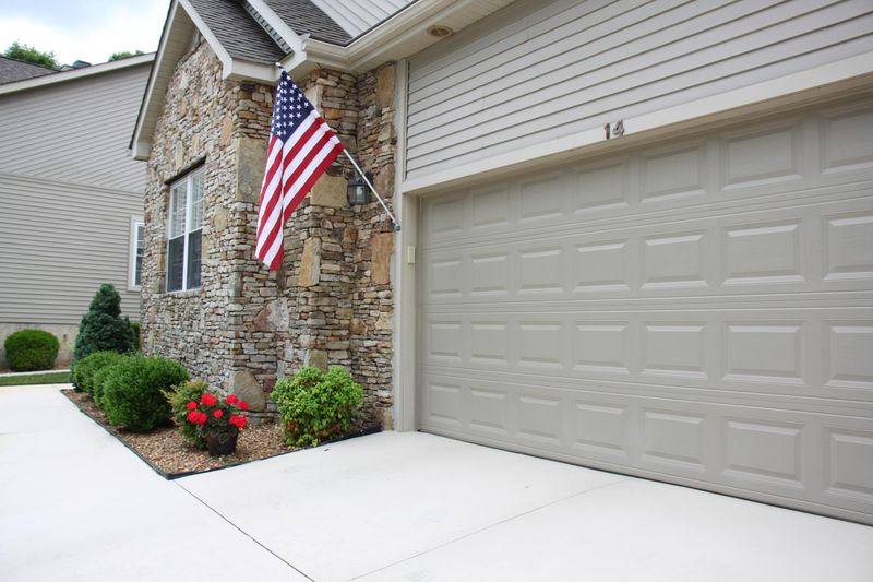 14 Brompton Ct, Crossville, TN 38558
