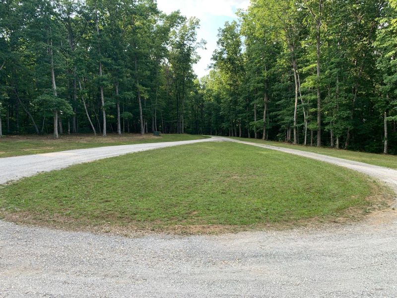 14 Button Rd, Crossville, TN 38571