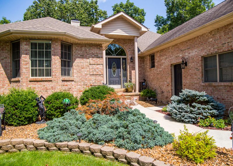 14 Dickens Ln, Crossville, TN 38558
