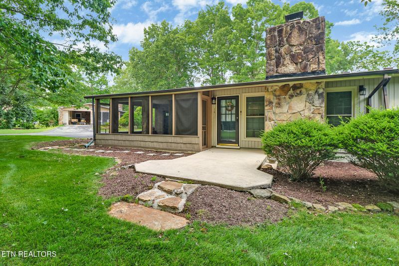14 Lake Forest Ln, Crossville, TN 38558