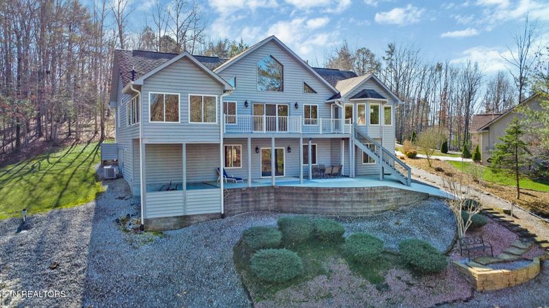 14 Needham Ter, Crossville, TN 38558