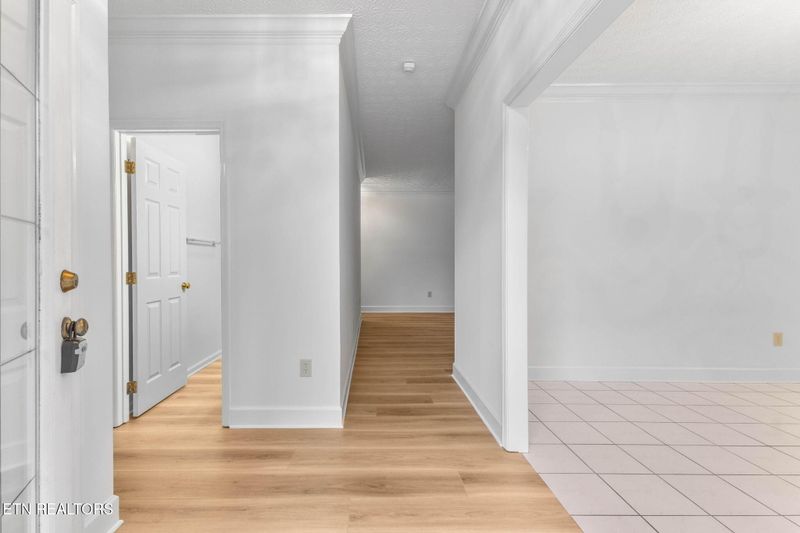 14 Rivers Ct, Oak Ridge, TN 37830