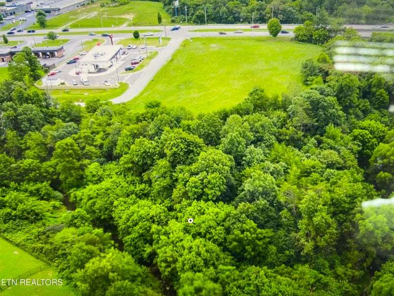 14.23 Hwy 127 North/chuckles, Crossville, TN 38555