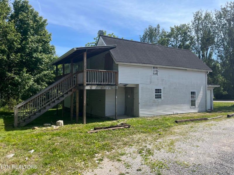 140 Burnett St, Crossville, TN 38555