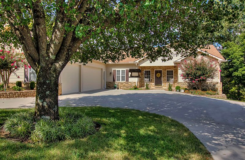 140 Gigi Ln, Loudon, TN 37774