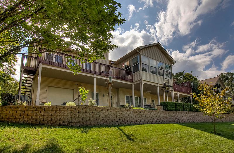 140 Gigi Ln, Loudon, TN 37774