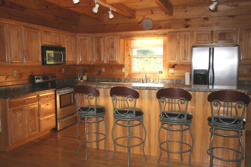 140 Hickory Grove Loop Rd, Madisonville, TN 37354