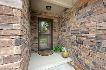 140 Laswell Ln, Crossville, TN 38558