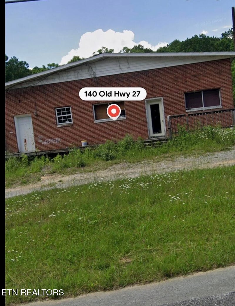 140 Old Hwy 27, Sunbright, TN 37872