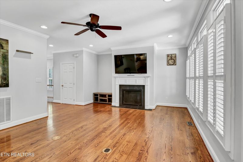 140 Ootsima Way, Loudon, TN 37774