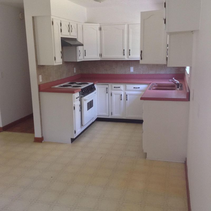 140 Pike Ln, Caryville, TN 37714