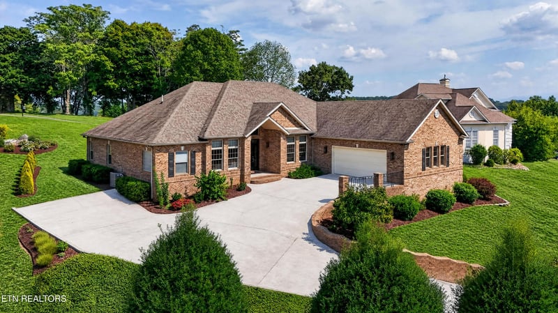140 Pineberry Dr, Vonore, TN 37885
