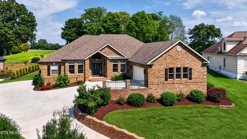140 Pineberry Dr, Vonore, TN 37885