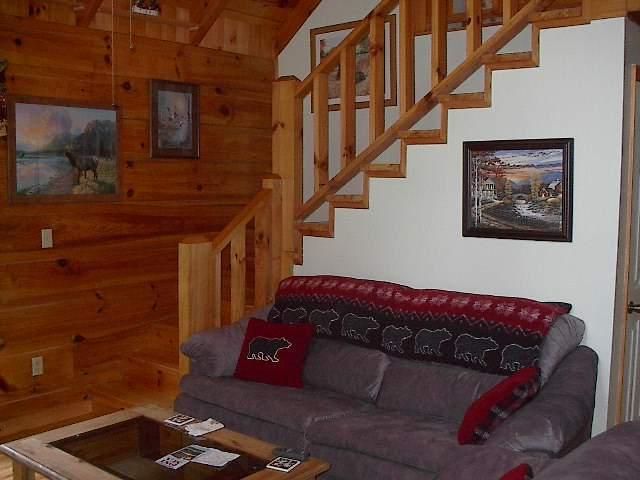 140 Robert Smith, Tellico Plains, TN 37385