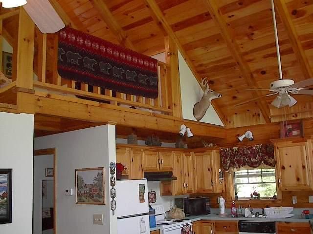 140 Robert Smith, Tellico Plains, TN 37385