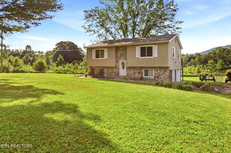 140 Susack Ln, Wartburg, TN 37887