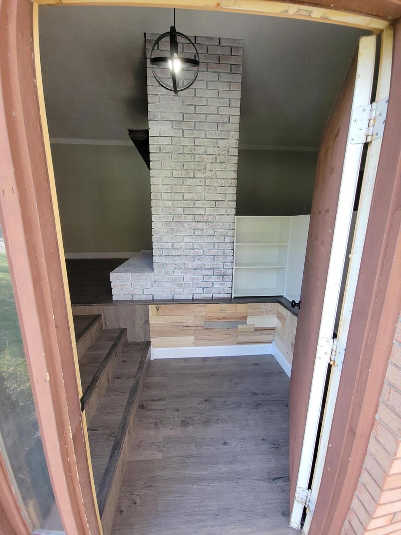 140 Teague Ln, Jacksboro, TN 37757