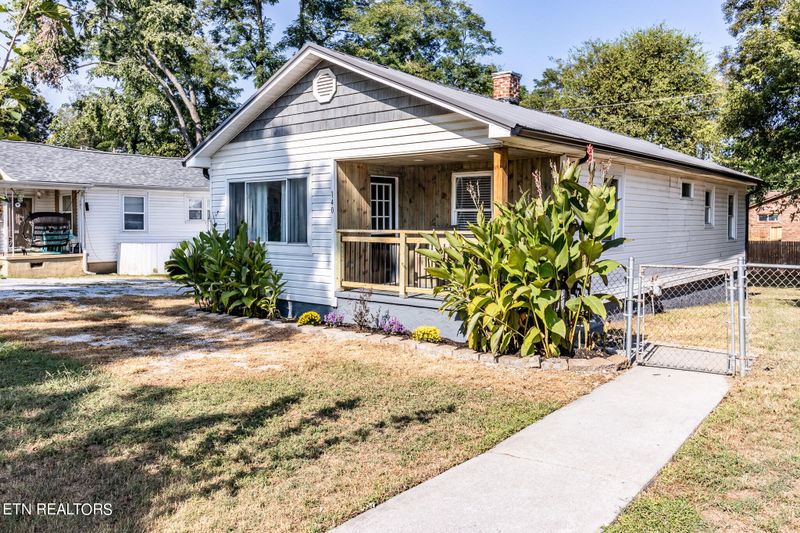 140 W Watt St, Alcoa, TN 37701