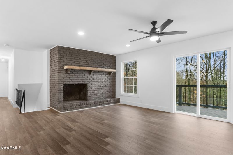 140 Windham Rd, Oak Ridge, TN 37830