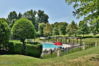 140 Windswept Dr, Lenoir City, TN 37772