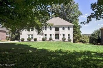 140 Windswept Dr, Lenoir City, TN 37772