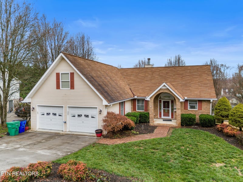 1401 Brookfield Dr, Morristown, TN 37814