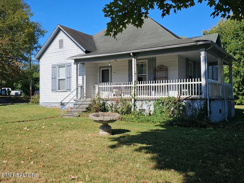 1401 E Harper Ave, Maryville, TN 37804