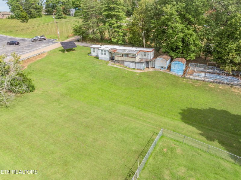 1402 Andes Rd, Knoxville, TN 37931
