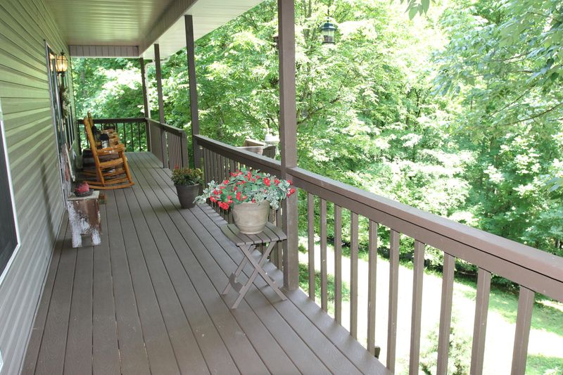 1402 Fawn Rd, Seymour, TN 37865