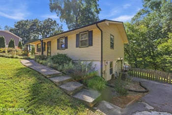 1403 Northshire Ln, Knoxville, TN 37922