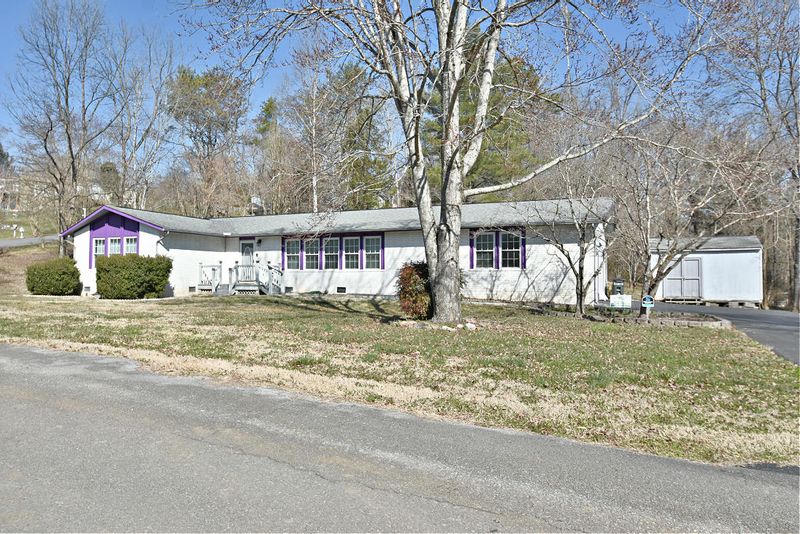 1404 Hidden Hills Dr, Clinton, TN 37716