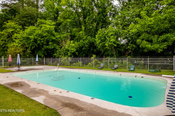 1404 Mimosa Dr, Louisville, TN 37777