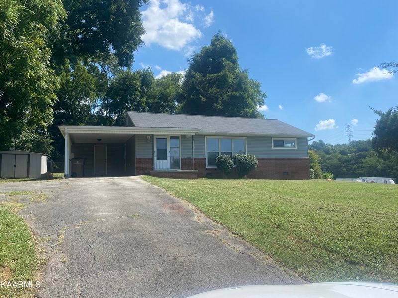 1404 NW Holman Rd, Knoxville, TN 37909