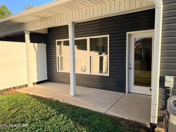 1404 Summer Meadow Dr, Powell, TN 37849
