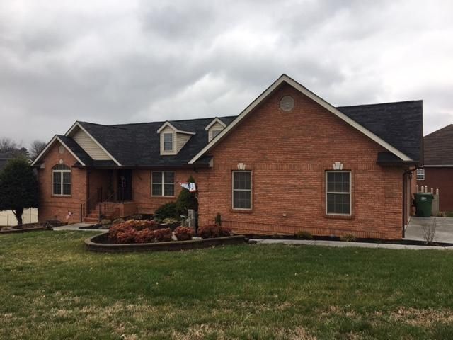 1405 Crestridge Dr, Maryville, TN 37804